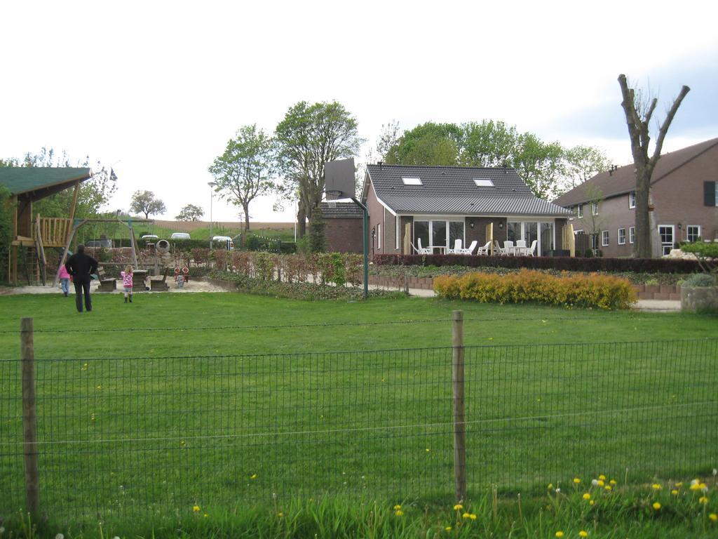 Vakantiewoningen Pinkers Hotel Gulpen Kültér fotó
